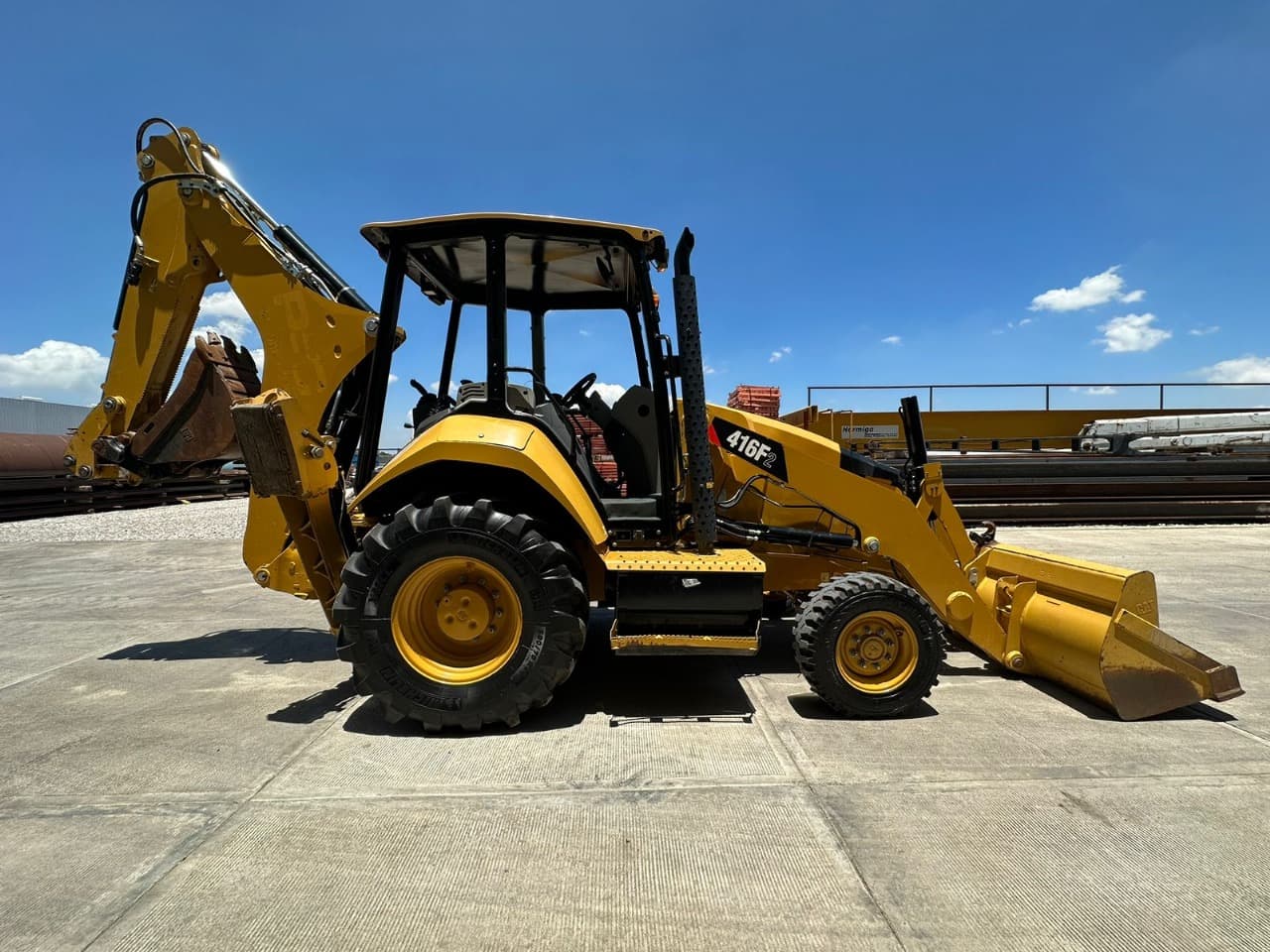 Retroexcavadora Caterpillar 416F2 2016