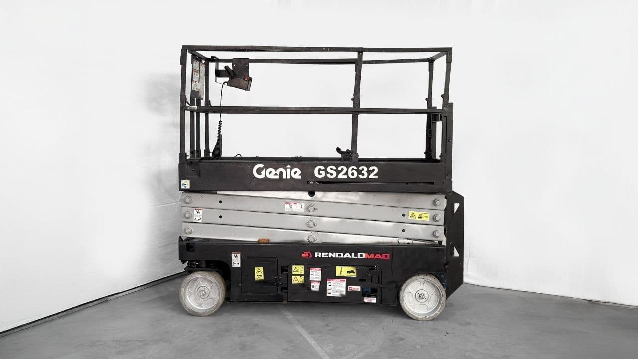 Elevador Tijera Eléctrico 10 Metros Genie GS2632 2011