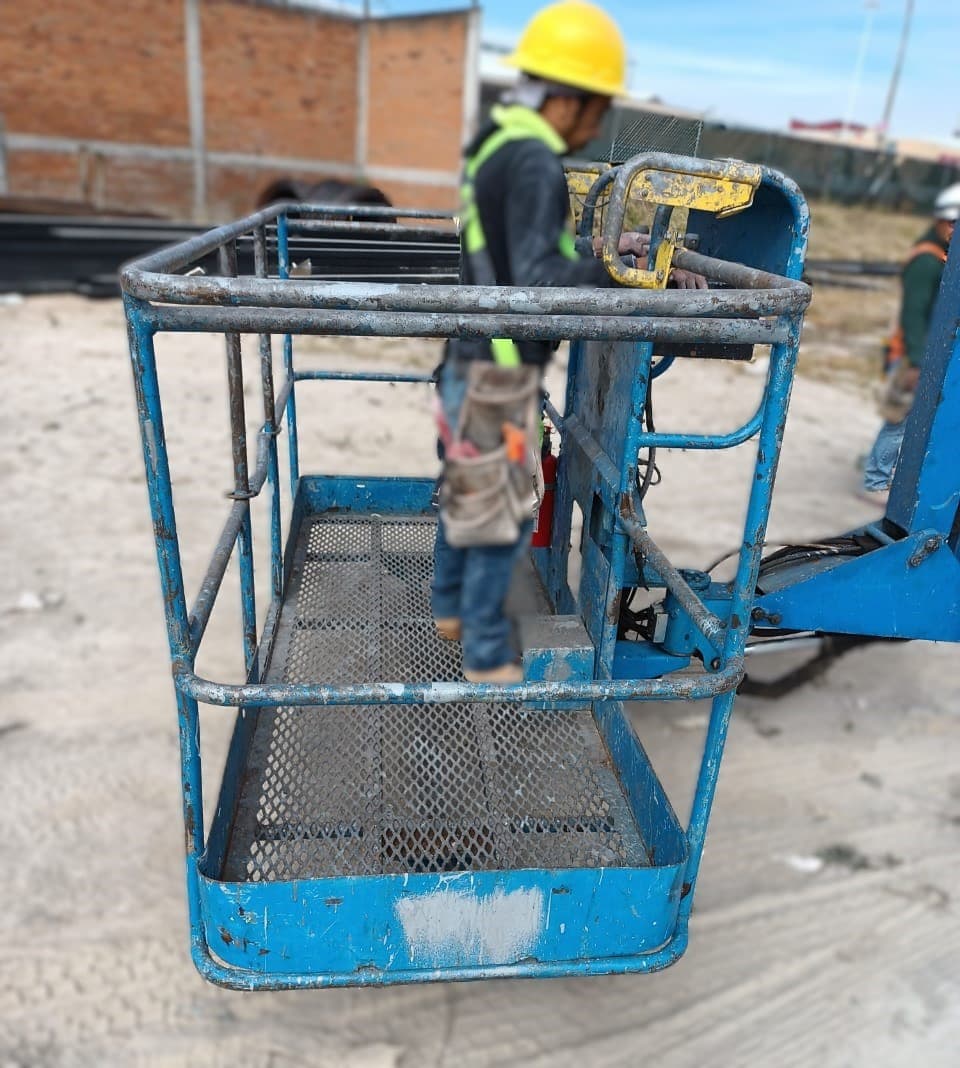 Brazo Articulado 4WD Diésel 20 Metros Genie Z-60/34 JRT 2013