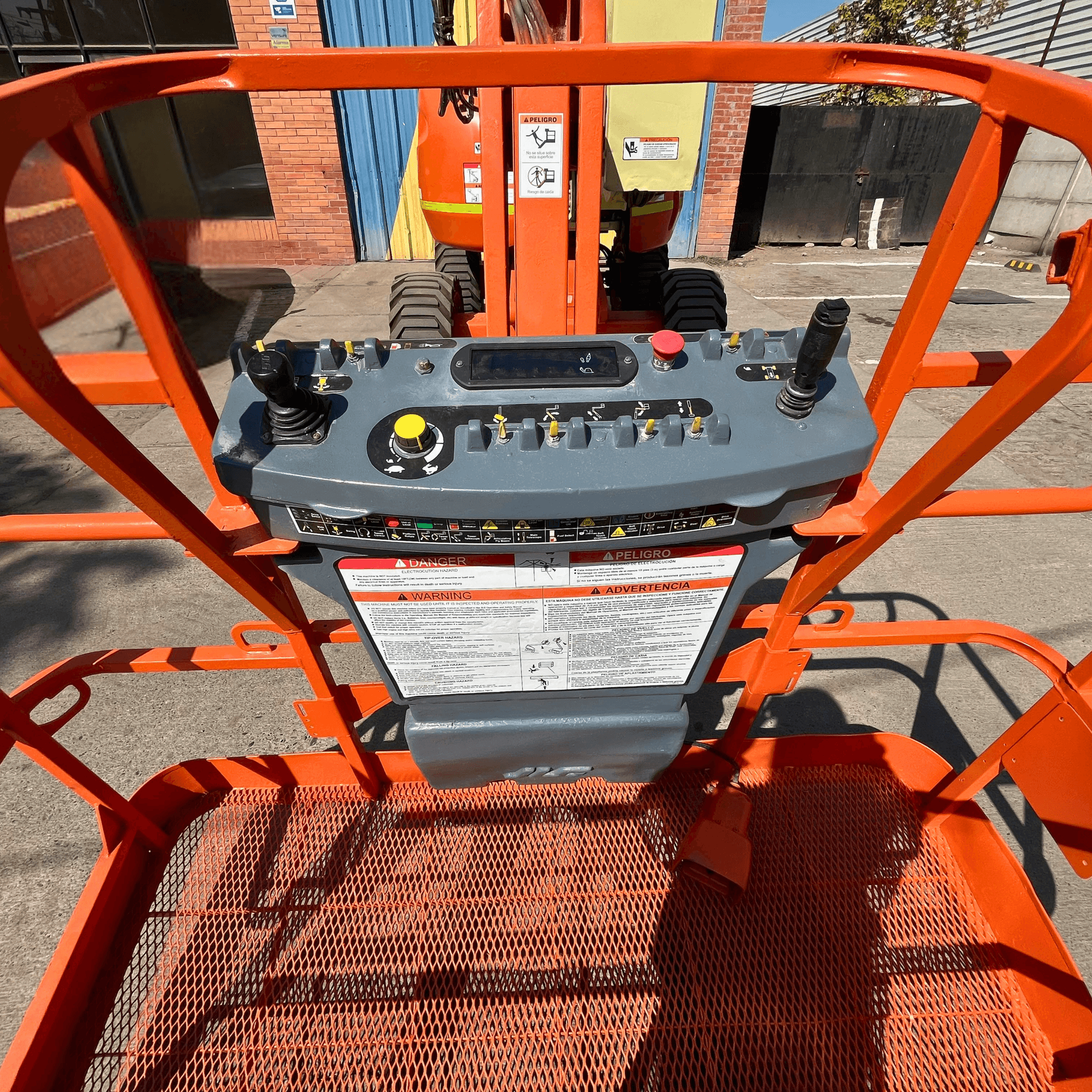 Brazo Articulado 4WD Diésel 15 Metros JLG 450AJ 4X4 2006